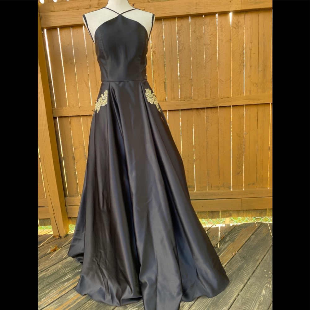 NWOT Blondie Nites maxi dress